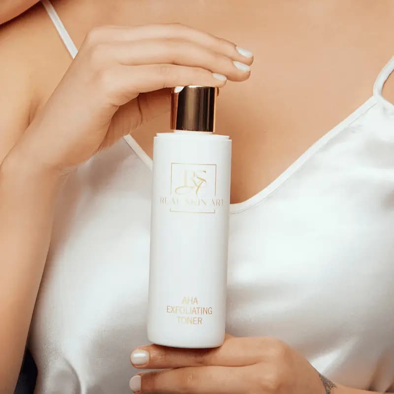 Skincare Myths Debunked: 7 Common Beliefs That May Be Holding Your Skin Back