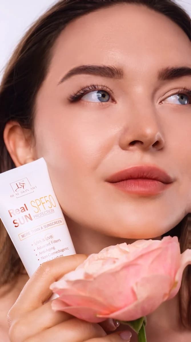 Professional Face Cream with SPF 50 — face sunscreen spf 50 — 5