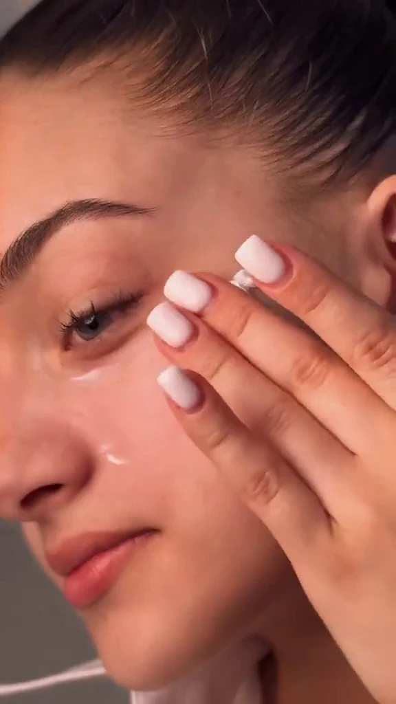 Lifting Eye Cream