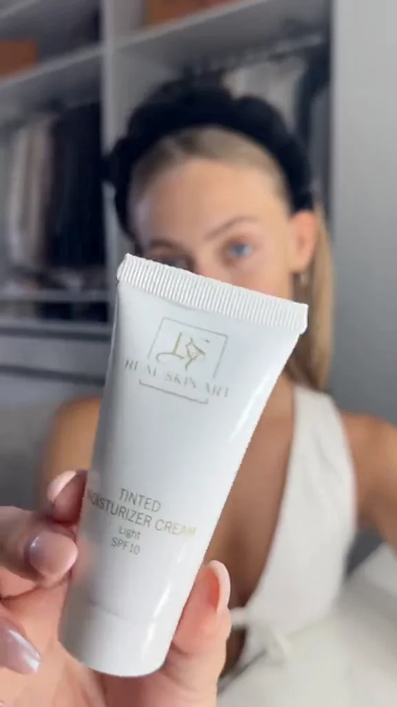 Tinted Moisturizer SPF 10